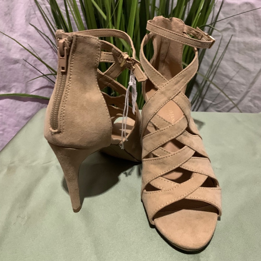 Christian Siriano strapped heels - Picture 3 of 4